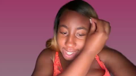 Snapshot of chocolatebunnycakez chatting on 07-18-26, 12:37 chocolatebunnycakez online show from 07-18-26, 12:37