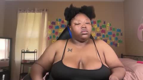 Snapshot of chocolatebunnyxx69 chatting on 06-09-26, 04:29 Melina online show from 06-09-26, 04:29