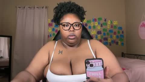 Snapshot of chocolatebunnyxx69 chatting on 06-23-26, 04:32 Melina online show from 06-23-26, 04:32
