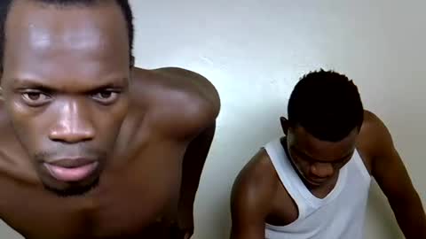 Snapshot of chocolateguys chatting on 07-01-26, 06:59 RonaldNicholas online show from 07-01-26, 06:59