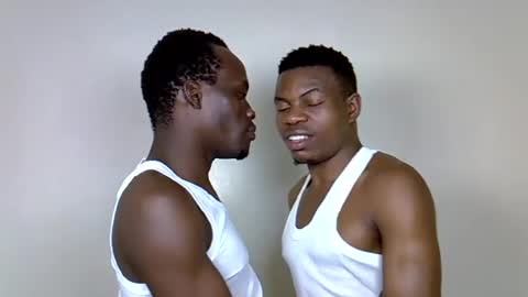 Snapshot of chocolateguys chatting on 07-06-26, 06:43 RonaldNicholas online show from 07-06-26, 06:43