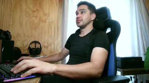 chocomate online show from 10-30-25, 01:12