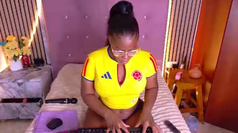   online show from 07-04-26, 06:19