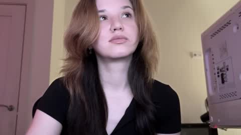 Lissa online show from 12-23-25, 02:20