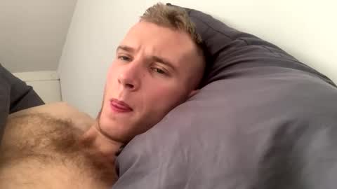 Snapshot of chosentwink chatting on 04-05-26, 06:21 Johnny online show from 04-05-26, 06:21