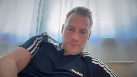 Snapshot of chris2024x chatting on 09-27-25, 11:48 Christian online show from 09-27-25, 11:48