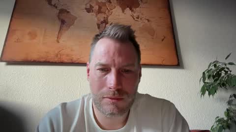 Snapshot of chris2024x chatting on 11-23-25, 08:25 Christian online show from 11-23-25, 08:25