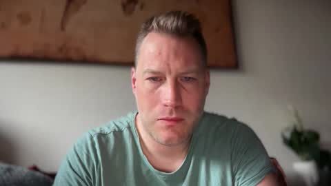 Snapshot of chris2024x chatting on 04-12-26, 06:18 Christian online show from 04-12-26, 06:18