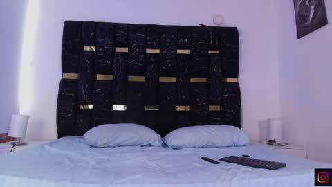 Chris B online show from 04-06-26, 06:42