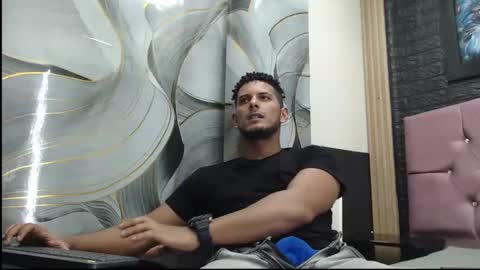 Snapshot of chris_dick2 chatting on 11-05-25, 06:57 chris_dick2 online show from 11-05-25, 06:57