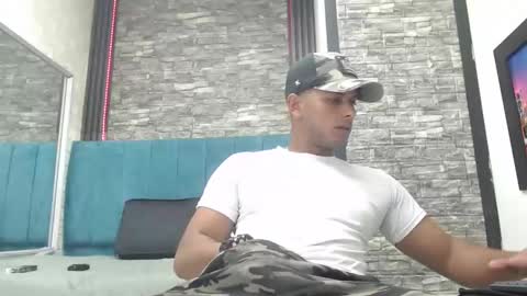 Snapshot of chris_dick2 chatting on 11-28-25, 05:54 chris_dick2 online show from 11-28-25, 05:54