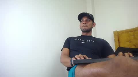Snapshot of chris_dick2 chatting on 06-12-26, 05:50 chris_dick2 online show from 06-12-26, 05:50
