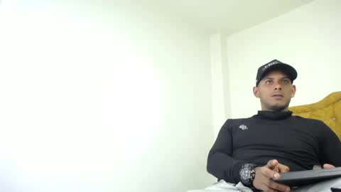Snapshot of chris_dick2 chatting on 06-19-26, 04:39 chris_dick2 online show from 06-19-26, 04:39