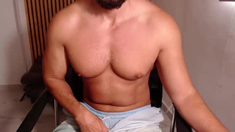 cris         Twitter magnum101010 insta magnumc20 online show from 01-06-26, 03:05