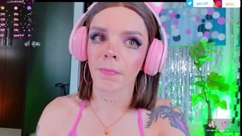 Snapshot of chris_parker01 chatting on 01-21-25, 03:10 juli Instagram july rv17 - Twitter juli rv17 online show from 01-21-25, 03:10