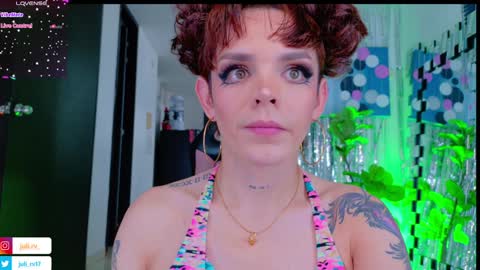 Snapshot of chris_parker01 chatting on 01-27-25, 04:11 juli Instagram july rv17 - Twitter juli rv17 online show from 01-27-25, 04:11