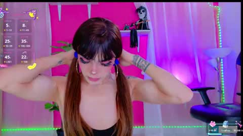 Snapshot of chris_parker01 chatting on 09-22-25, 12:40 juli Instagram july rv17 - Twitter juli rv17 online show from 09-22-25, 12:40