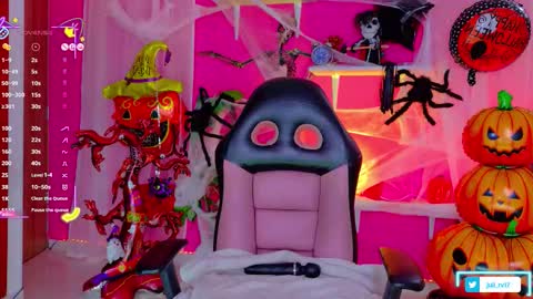 Snapshot of chris_parker01 chatting on 10-25-25, 12:34 juli Instagram july rv17 - Twitter juli rv17 online show from 10-25-25, 12:34