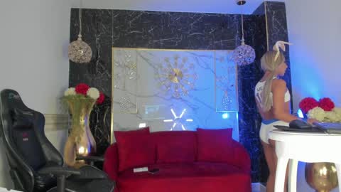 Snapshot of chris_twiink chatting on 02-08-25, 04:57 Chris online show from 02-08-25, 04:57