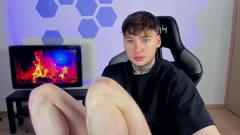 Chris Tyson online show from 03-01-25, 01:53