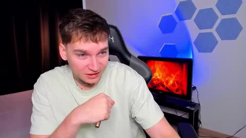 Chris Tyson online show from 12-03-25, 07:27