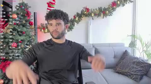 Im Chirs IM MODEL INDEPENDT online show from 12-10-24, 04:38