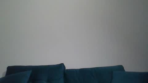 Snapshot of chrisaron chatting on 11-17-25, 04:07 chrisaron online show from 11-17-25, 04:07