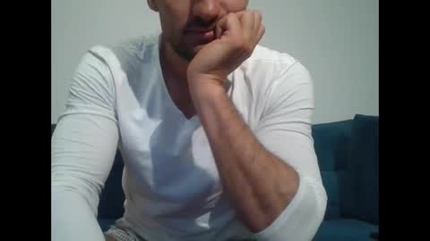 Snapshot of chrisaron chatting on 04-16-26, 04:13 chrisaron online show from 04-16-26, 04:13
