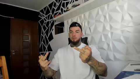 Snapshot of chrisjordan666 chatting on 10-22-25, 06:35 Chris Jordan online show from 10-22-25, 06:35