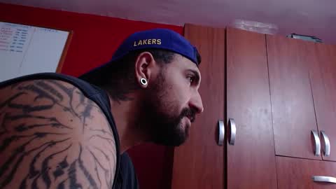 Snapshot of chriss_james chatting on 09-20-25, 04:46 chriss_james online show from 09-20-25, 04:46