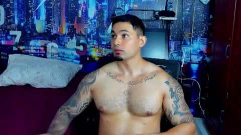 Snapshot of chriss_stewart2 chatting on 09-18-25, 02:13 Chriss Stewart online show from 09-18-25, 02:13