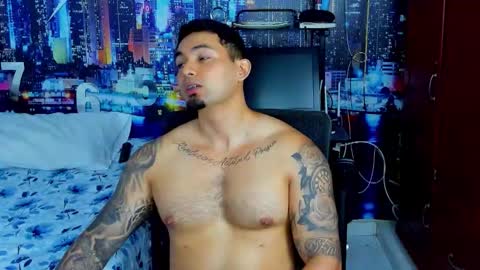 Snapshot of chriss_stewart2 chatting on 10-01-25, 02:17 Chriss Stewart online show from 10-01-25, 02:17