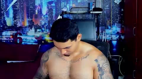 Snapshot of chriss_stewart2 chatting on 11-12-25, 02:56 Chriss Stewart online show from 11-12-25, 02:56