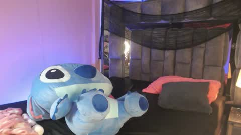 Christal online show from 10-24-25, 10:55