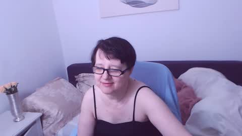 Snapshot of christarose chatting on 07-26-26, 11:28 Christa online show from 07-26-26, 11:28