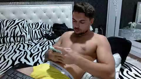 Snapshot of christianhot_ chatting on 10-27-25, 05:06 Master Gab online show from 10-27-25, 05:06