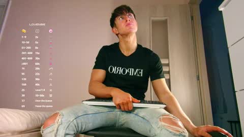 UPVOTE ME ------  ILL DO SOMETHING FOR FREE online show from 12-04-25, 05:06