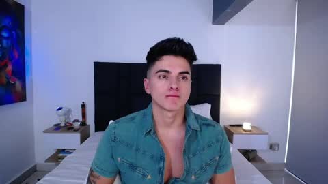 Snapshot of christianvalenzia chatting on 02-01-25, 07:34 Christian online show from 02-01-25, 07:34