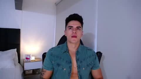 Snapshot of christianvalenzia chatting on 02-05-25, 03:09 Christian online show from 02-05-25, 03:09