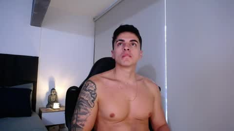 Snapshot of christianvalenzia chatting on 11-22-25, 12:04 Christian online show from 11-22-25, 12:04