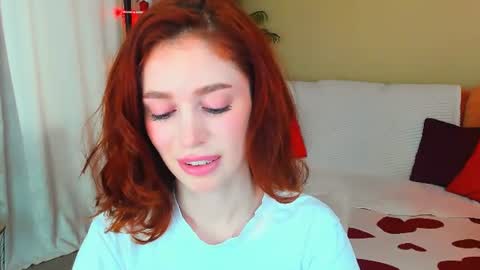 Snapshot of christinaconteeree chatting on 07-06-26, 11:29 christinaconteeree online show from 07-06-26, 11:29