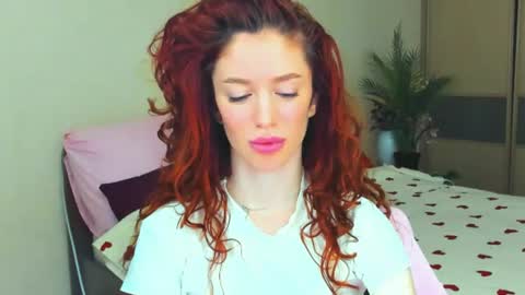 Snapshot of christinaconteeree chatting on 07-18-26, 11:14 christinaconteeree online show from 07-18-26, 11:14