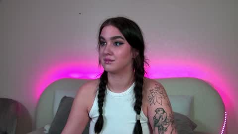 Christina online show from 01-21-25, 12:46