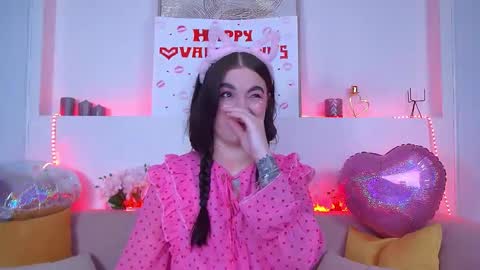 Christina online show from 02-14-25, 06:40