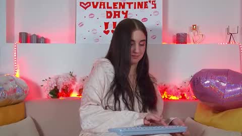 Christina online show from 02-15-25, 03:52