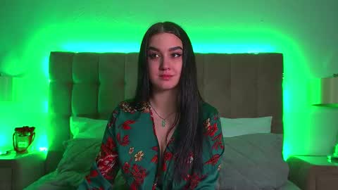 Christina online show from 02-21-25, 09:32