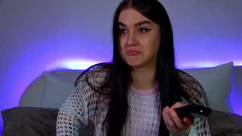 Christina online show from 02-24-25, 09:41