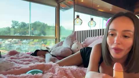 Christina Sage online show from 06-17-26, 03:46
