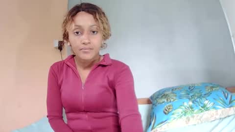 Snapshot of christine213 chatting on 03-09-25, 08:29 christine213 online show from 03-09-25, 08:29