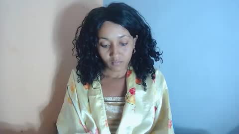 Snapshot of christine213 chatting on 11-09-25, 06:33 christine213 online show from 11-09-25, 06:33